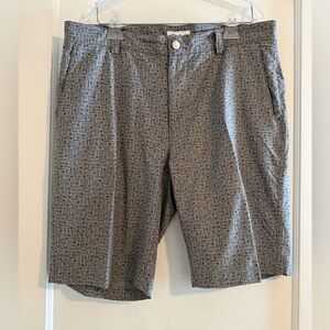 Peter Millar Crown Sport Bottle Opener Pattern Golf Performance Shorts Size 34